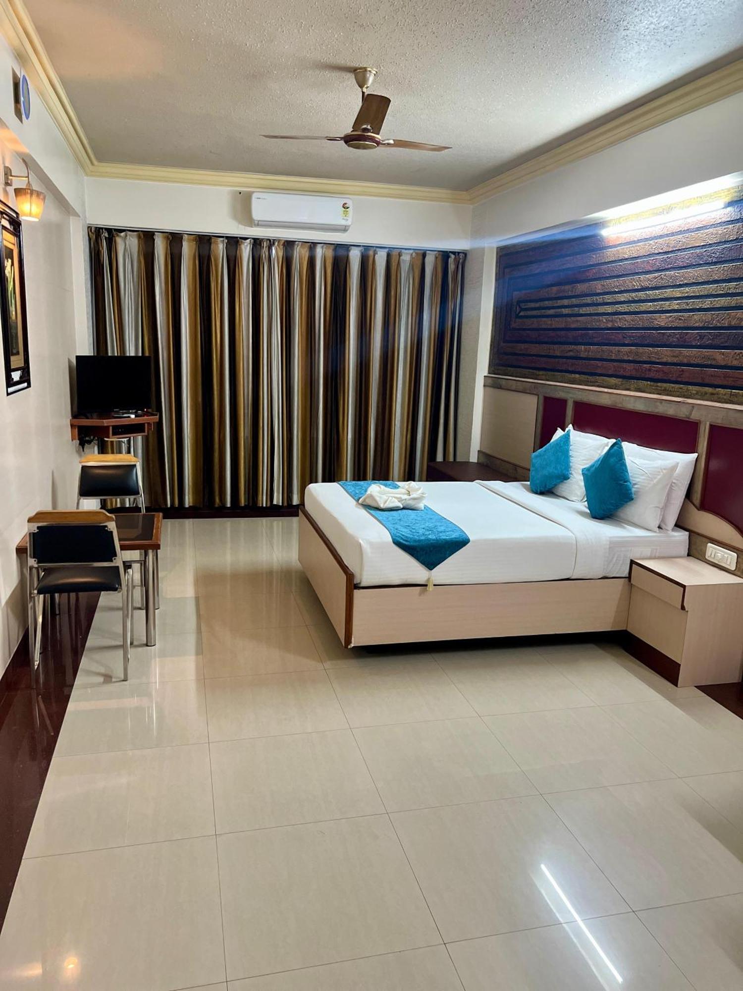 The Grand Krishna Rooms Bangalore Bagian luar foto