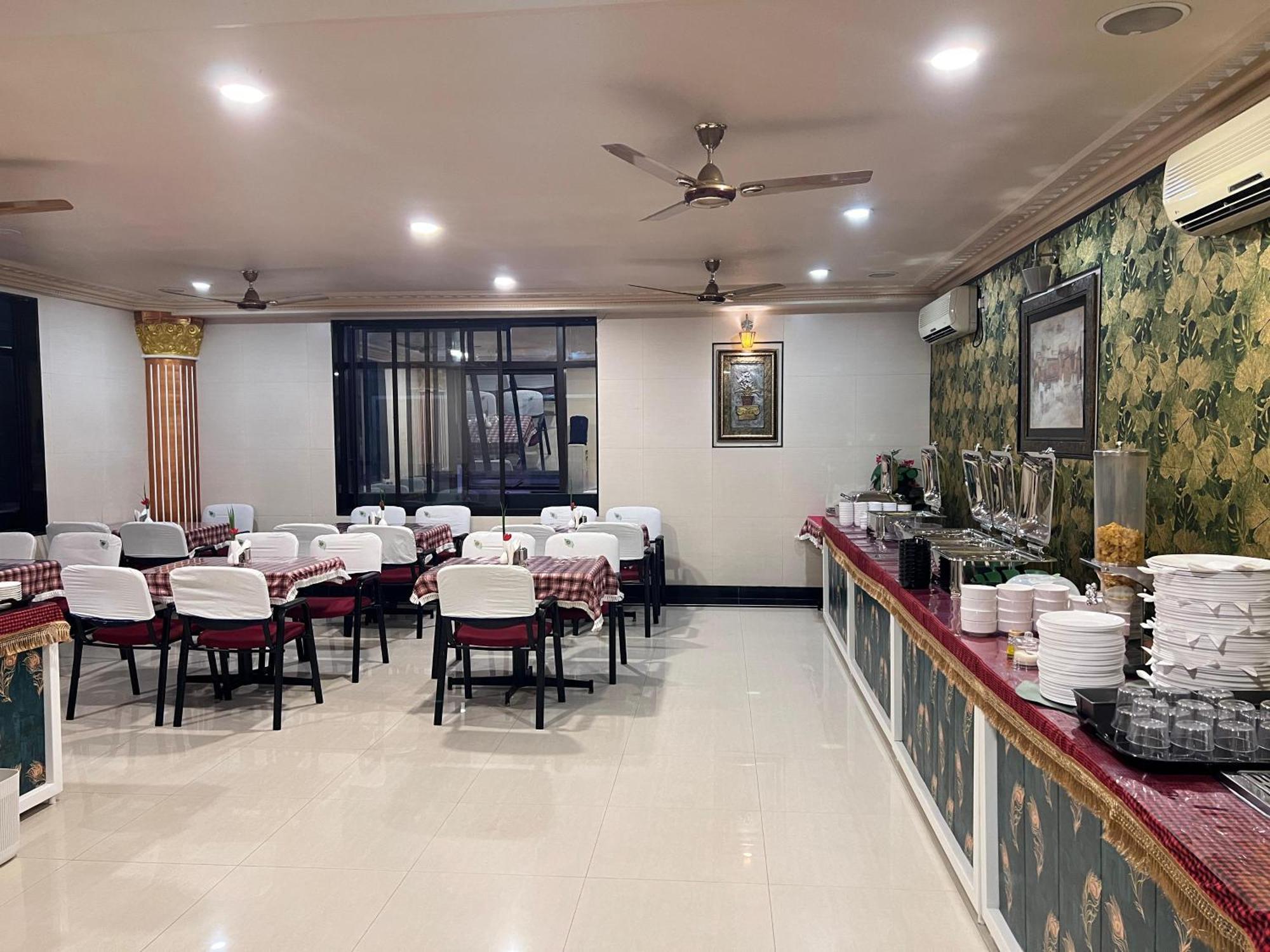 The Grand Krishna Rooms Bangalore Bagian luar foto