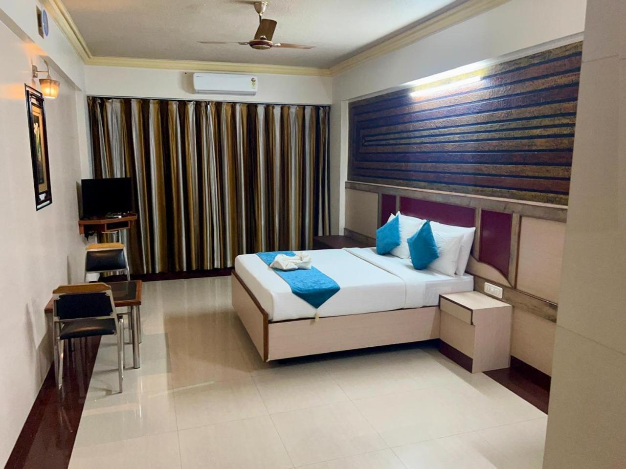 The Grand Krishna Rooms Bangalore Bagian luar foto