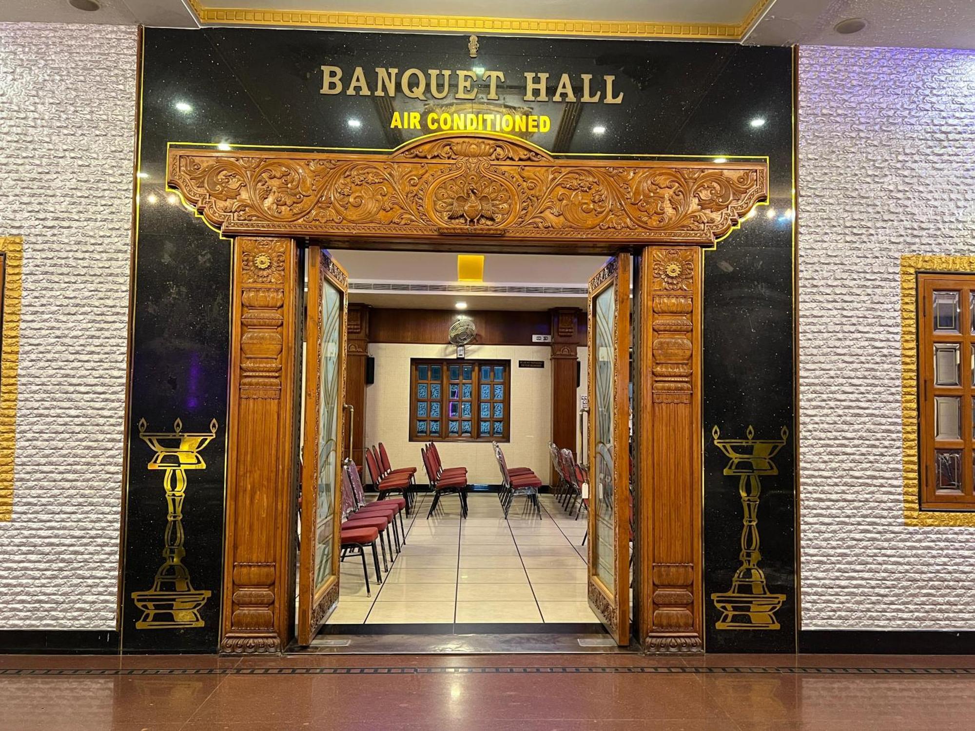 The Grand Krishna Rooms Bangalore Bagian luar foto